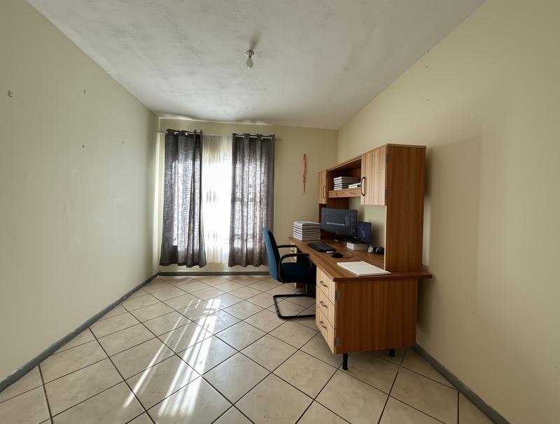 3 Bedroom Property for Sale in Elandsrand North West